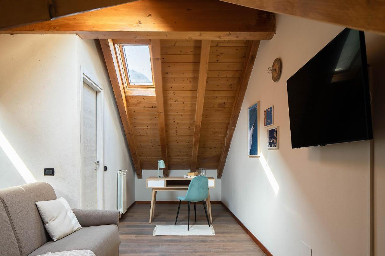 Brother'S Como Lake Suite Acquaseria Bagian luar foto