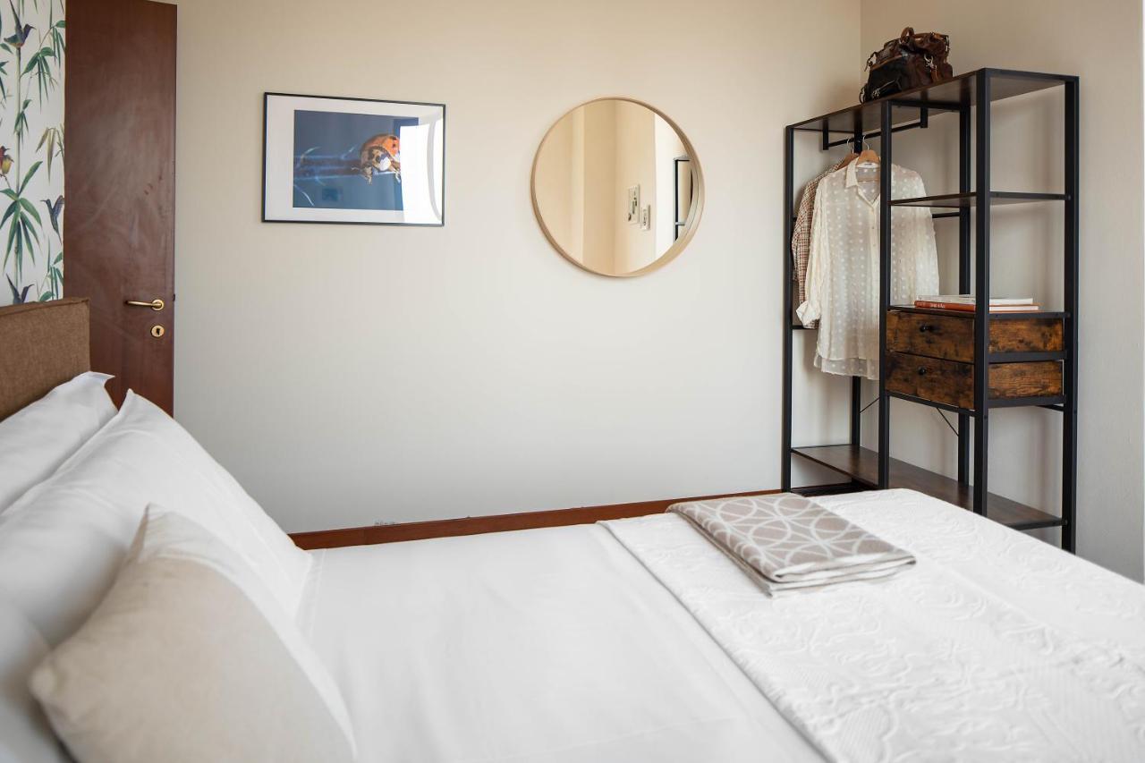 Brother'S Como Lake Suite Acquaseria Bagian luar foto