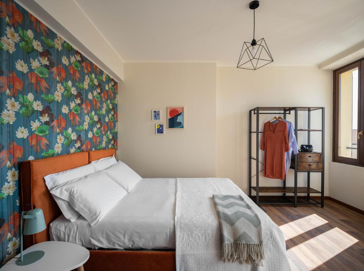 Brother'S Como Lake Suite Acquaseria Bagian luar foto