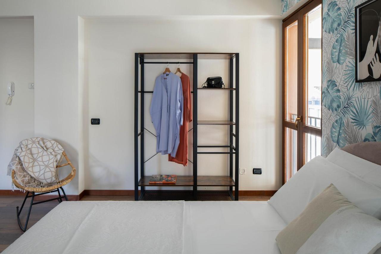 Brother'S Como Lake Suite Acquaseria Bagian luar foto