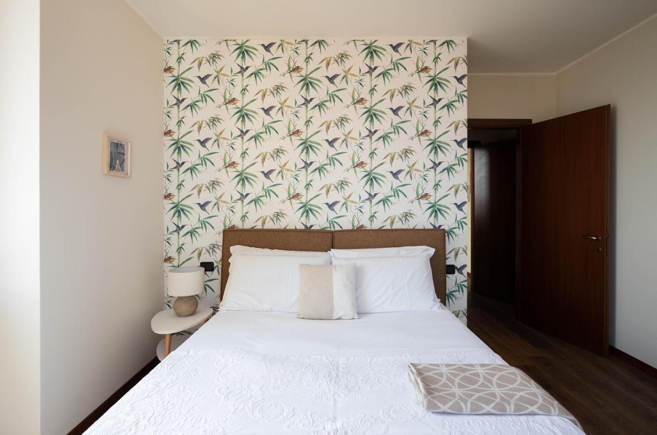 Brother'S Como Lake Suite Acquaseria Bagian luar foto