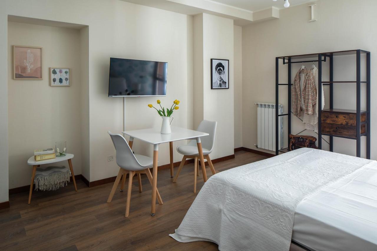 Brother'S Como Lake Suite Acquaseria Bagian luar foto